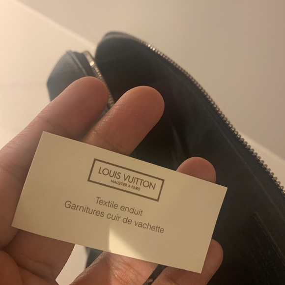 Louis Vuitton Black Canvas Men’s Briefcase - Picture 4 of 8